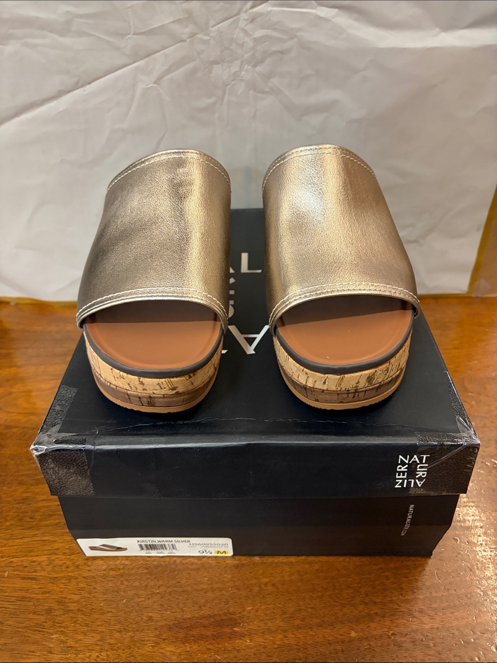 Naturalizer (Warm Silver ) Metallic Gold Slide Sandals with Cork Platform